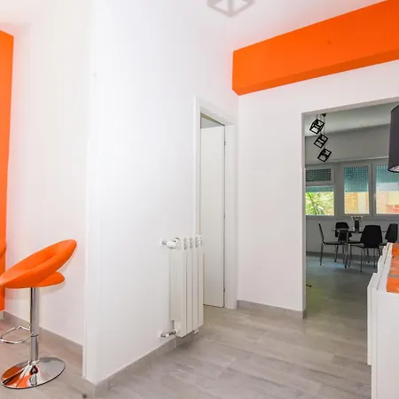 Orange House * روما